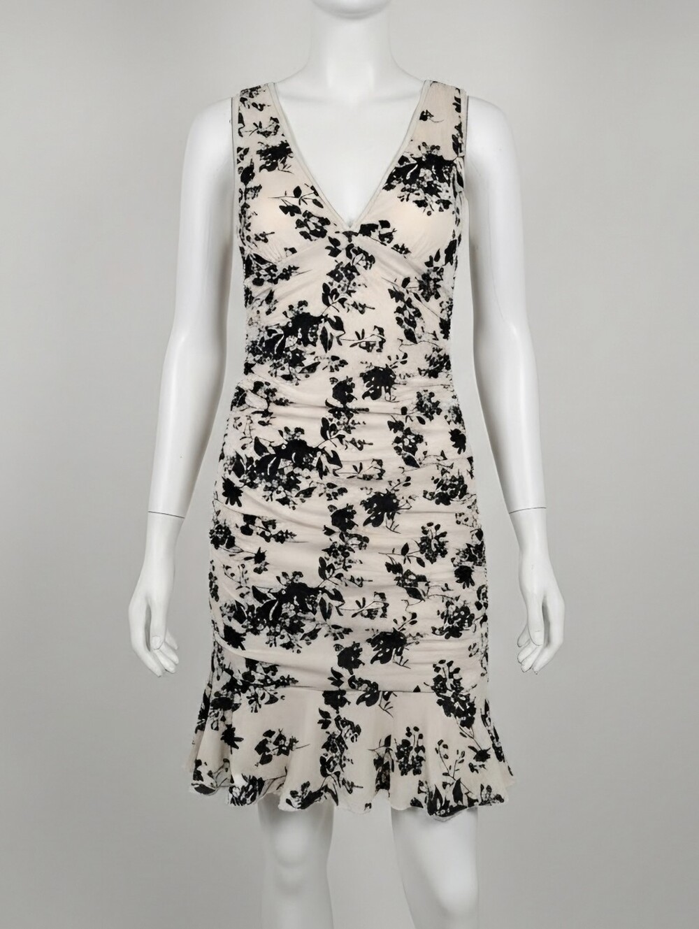 SHEIN  White and Black Floral V-Neck Ruching Dress